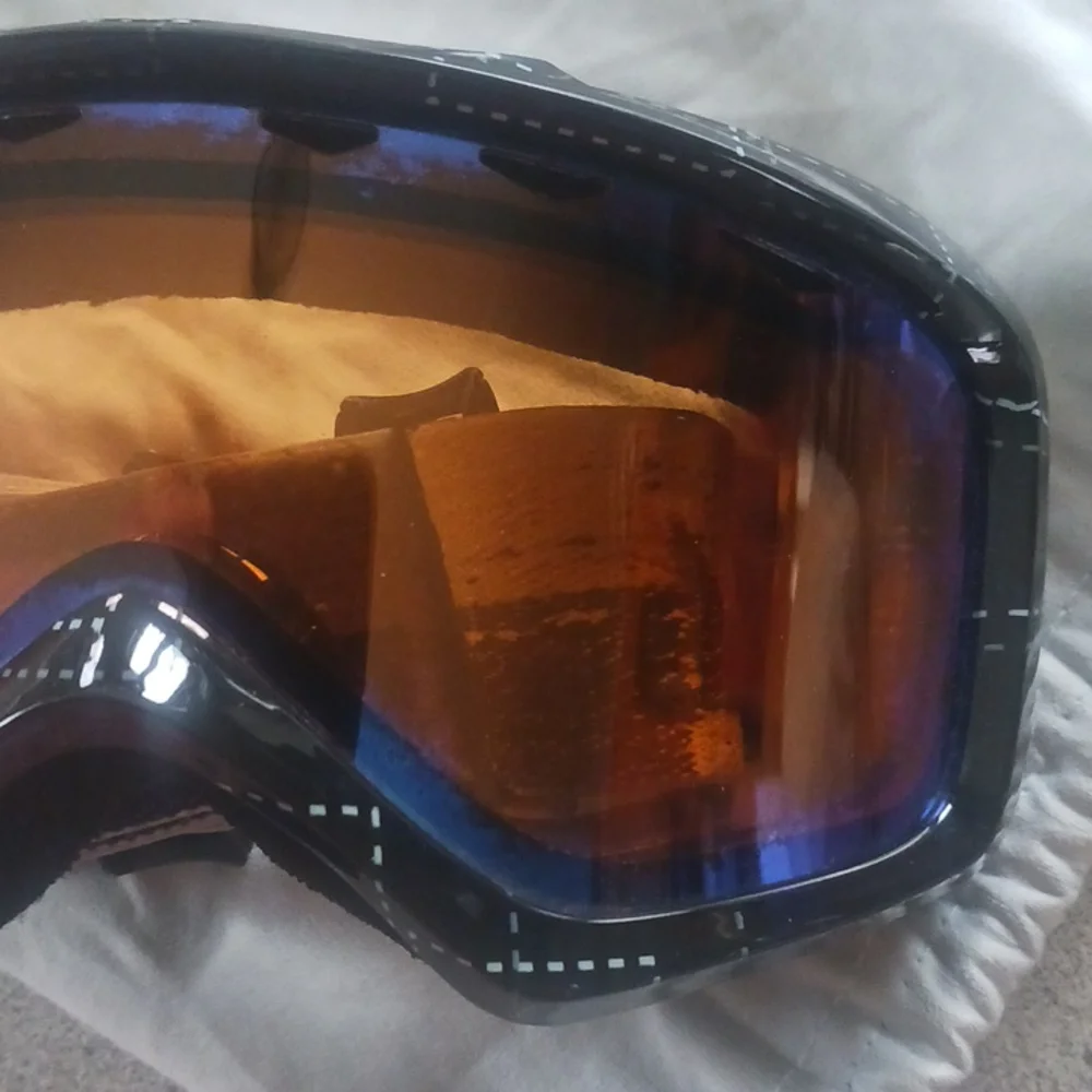 Giro Goggles - Picture 2 of 5